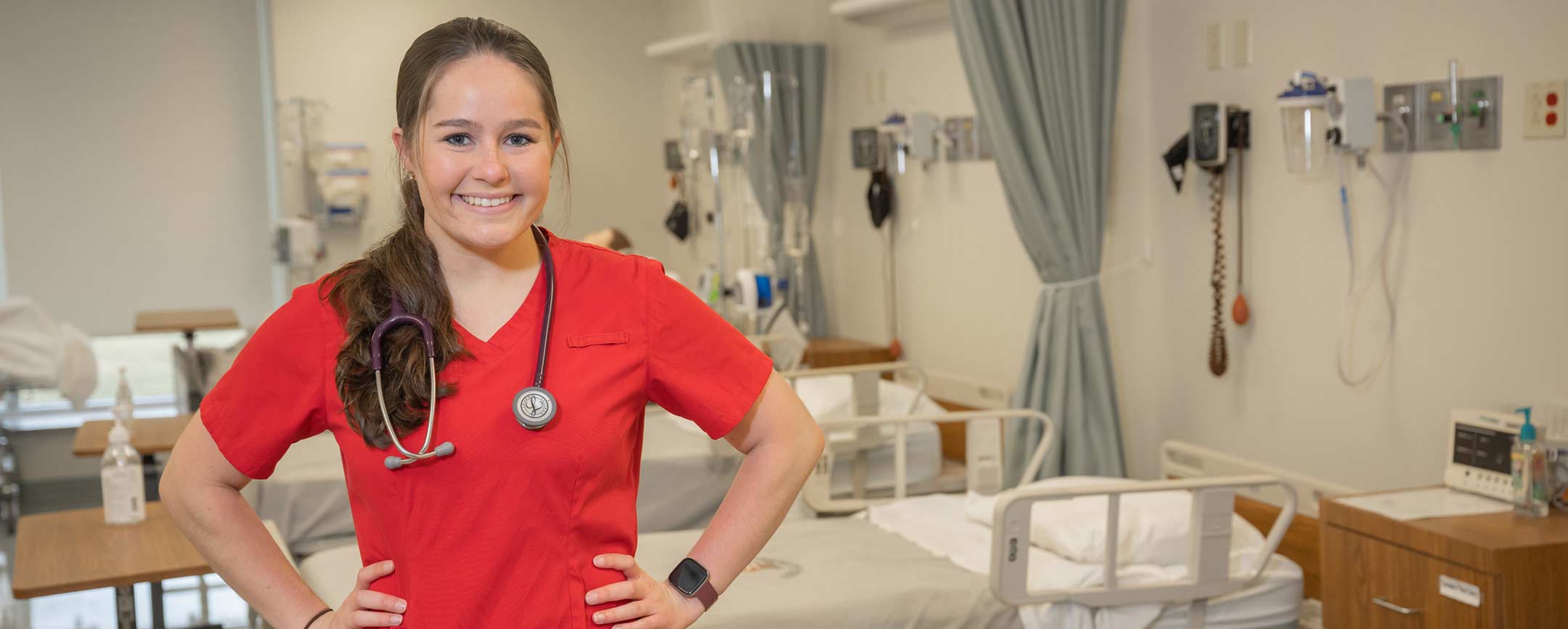 A nursing student in a simulation lab