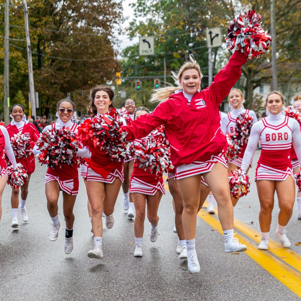 Edinboro Cheerleaders